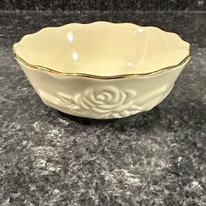 Lenox Rose Blossom Bowl 24k Gold Leaf Trim Scalloped Edges 4.5"